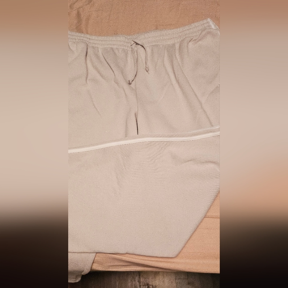 4X Adidas fleece pants